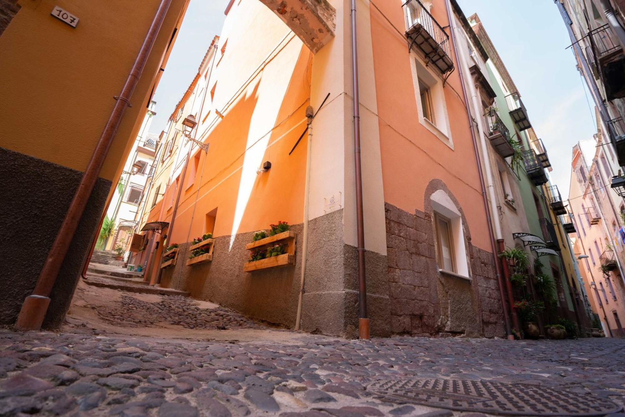 Casa Mirto Hotel Bosa Luaran gambar